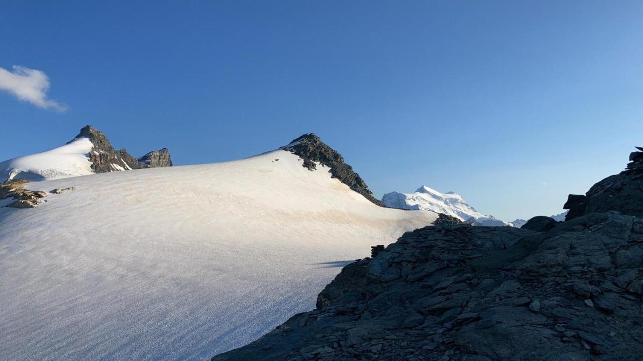 Hotel Grand-Combin Fionnay Bagian luar foto